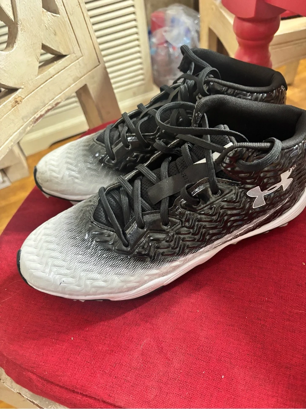 Under Armour Black and White Gradient Athletic Basketball Shoes